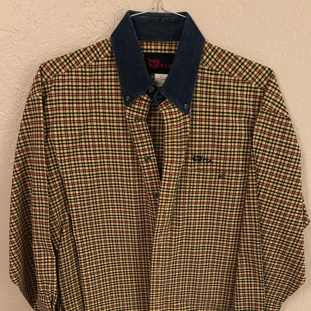 Mo Betta Vintage Collared Shirt!
